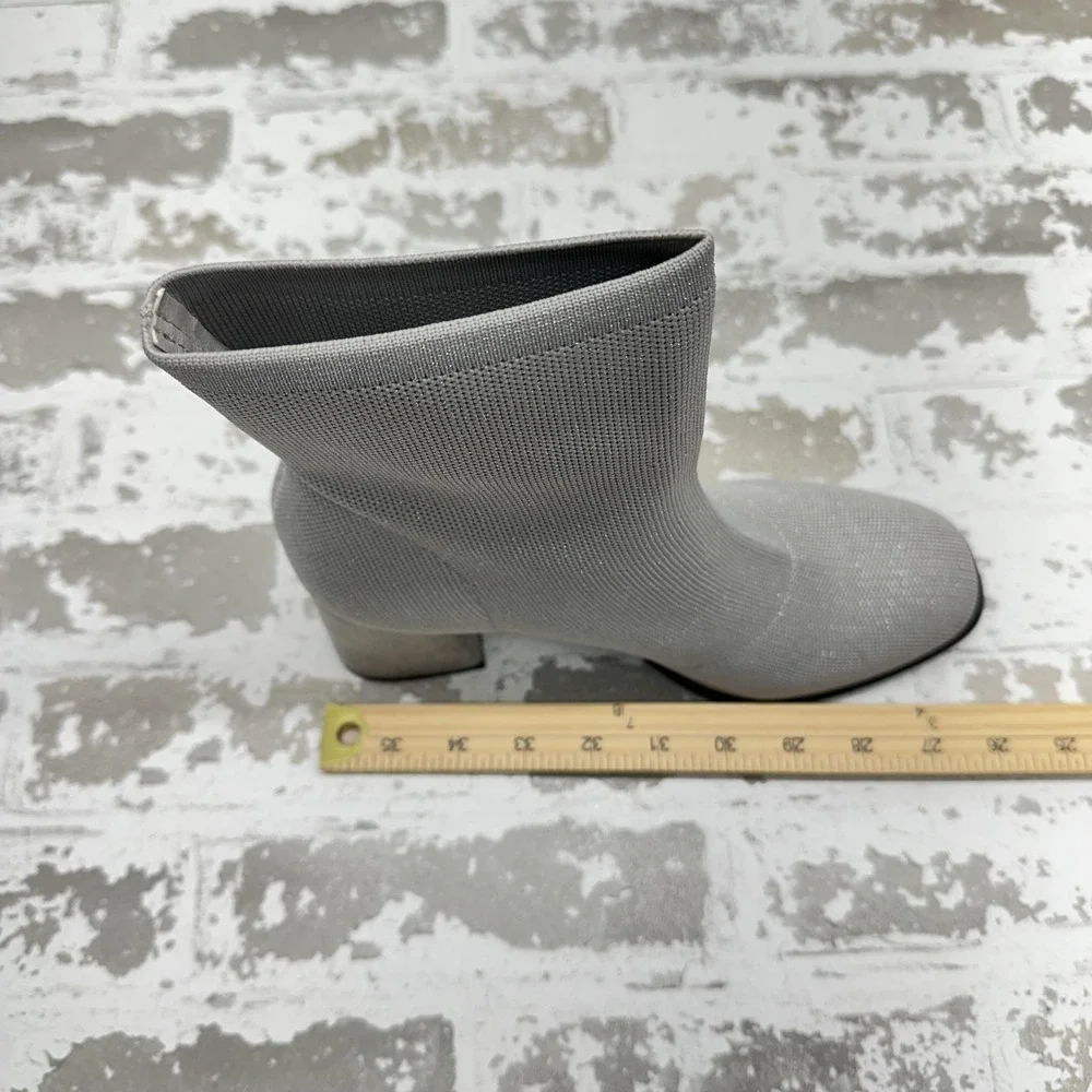 Mia Piana‎ Sock Bootie Womens 9M Gray Silver Fleck Knit Ankle Block Heel Stretch